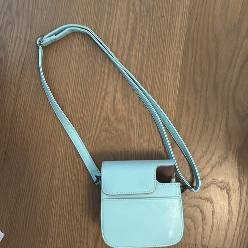 Mint Green Instant Camera - Picture 4 of 6